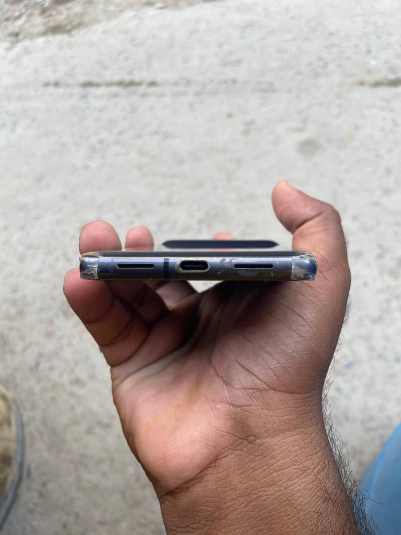 Google Pixel 7 4