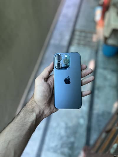 Apple iPhone 15 Pro
