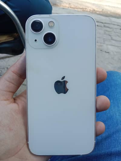 Apple iPhone 13