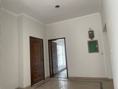Prime Corner Property: 5 Marla Hostel For Sale Ali Town Lahore ( PKR 250,000 Monthly Rental Income)