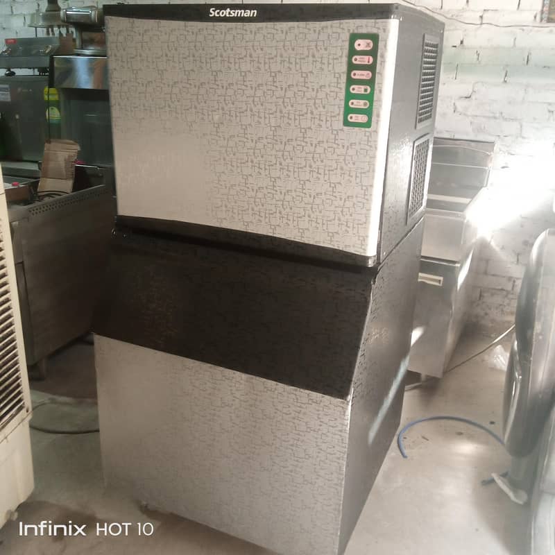 ICE maker machine/ ice maker / icemaker machine  / Machine 3