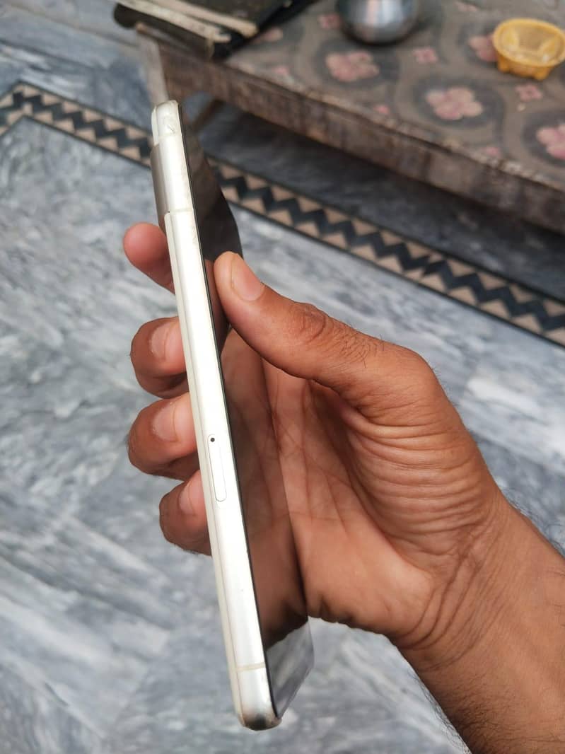 Google Pixel 7 10/10 Scratchless 5