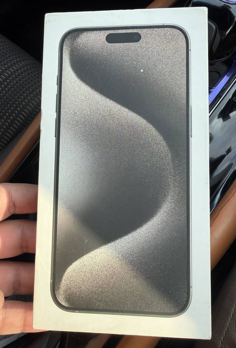 Apple iPhone 15 Pro Max 6