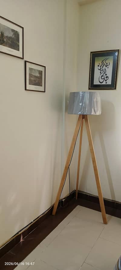 standing lamp