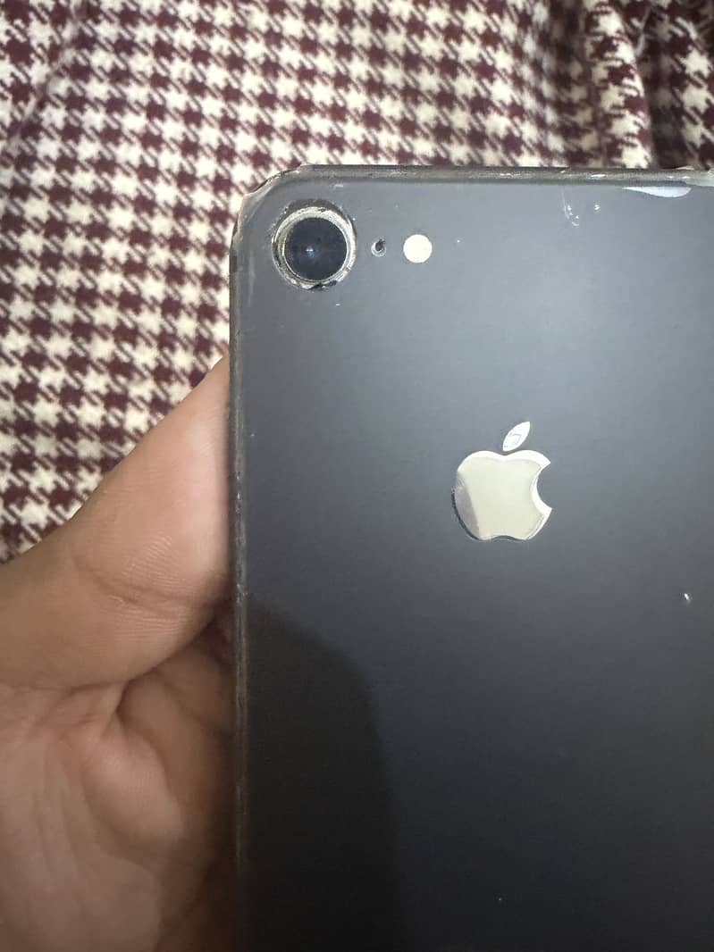 Apple iPhone 8 4