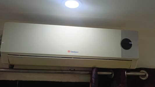 Dawlance 1.5 Ton Split AC  Home Used  Excellent Condition