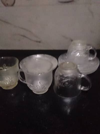 Glass tea cup set