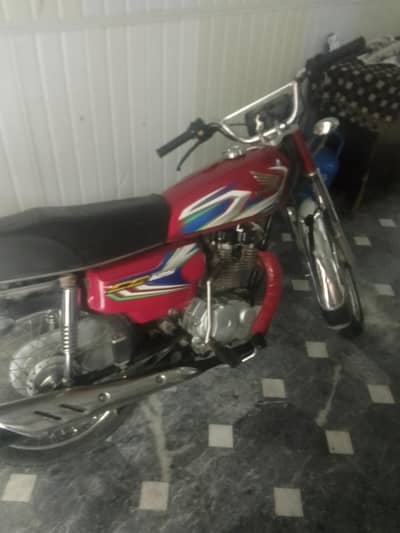 Honda CG 125 for sell only 12000 km drive