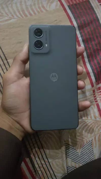4/128moto g5g 2024