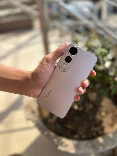Vivo V50 Lite