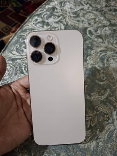 Apple iPhone 16 Pro Max