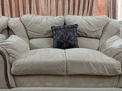 classical tufted back/Over stuffed couch