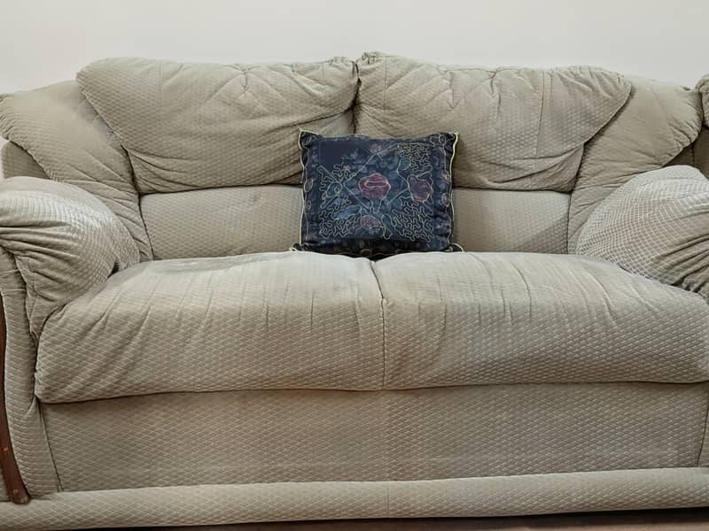 classical tufted back/Over stuffed couch 5
