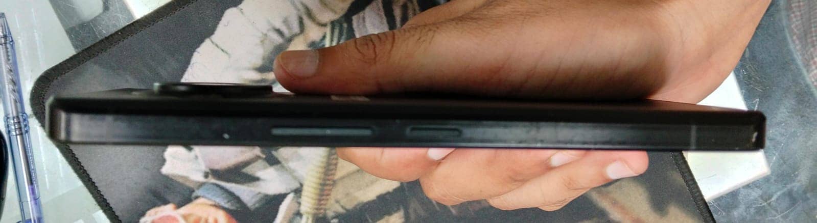 Sharp Aquos R7 4