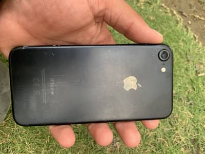 Apple iPhone 7