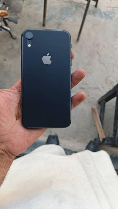 Apple iPhone XR