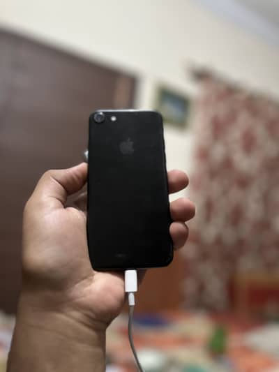 Apple iPhone 7