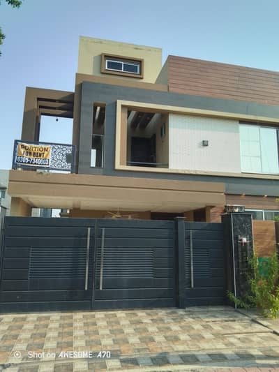 11 Marla upper portion for rent in ghaznavi block bahria Town Lahore