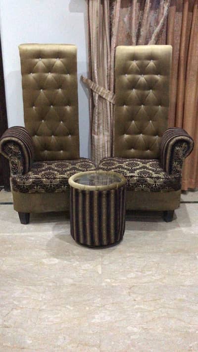 COFFEE CHAIRS WITH TABLE