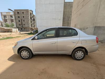 Toyota Platz 2002