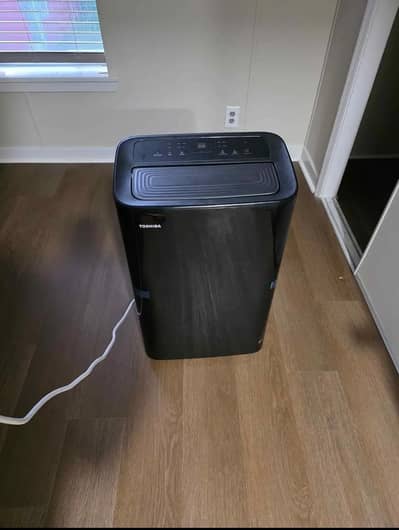 Toshiba Portable AC 1 ton (Johar town R1)03214246050