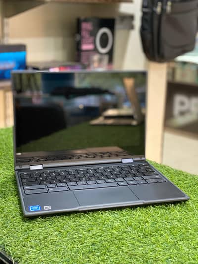 Lenovo 300e Gen 2 Chromebook Touch x360 4GB/32GB 2029 Update