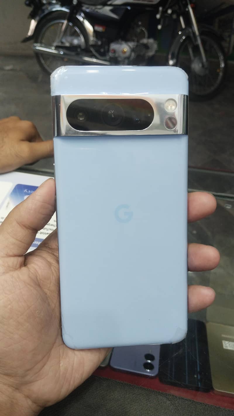 Google Pixel 8 Pro 1