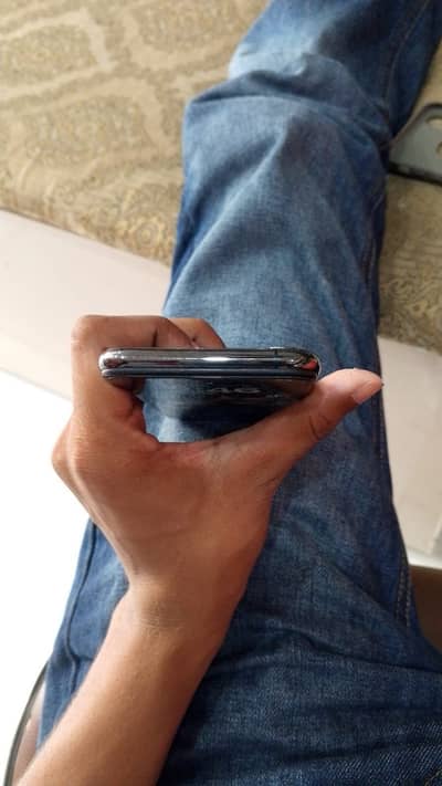 Apple iPhone XS