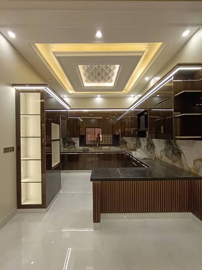 House For Sale 400 Gaz Out Class Construction In Gulshan Block 5