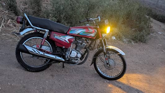 Honda 125 2023 model 24500km driven 10/10 lush condition.