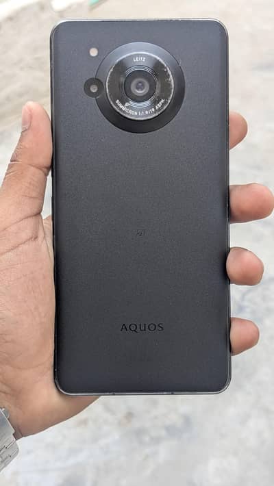Sharp Aquos Sense7