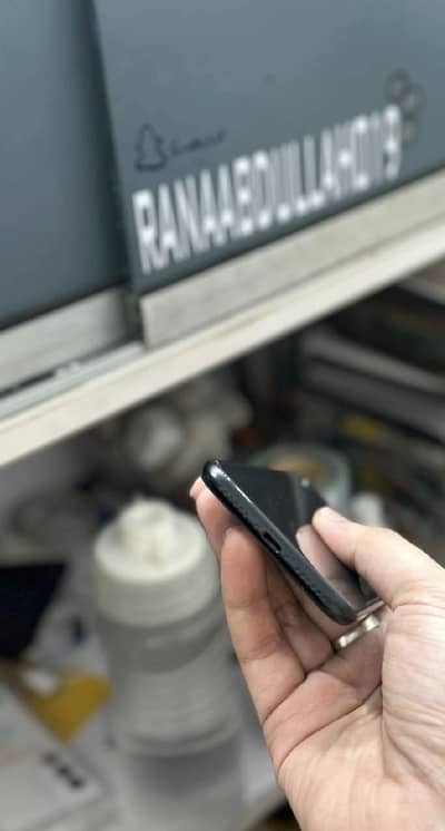 Apple iPhone SE