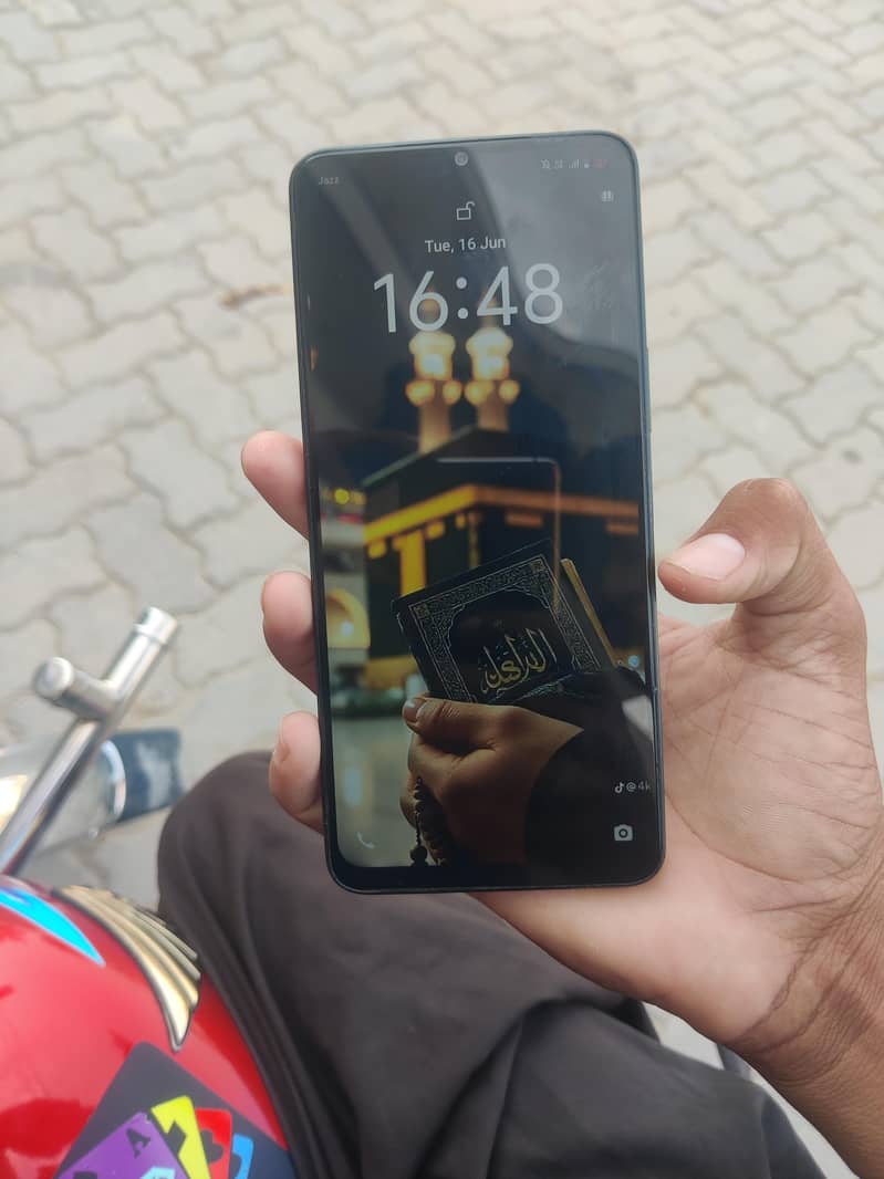 vivo y04 0
