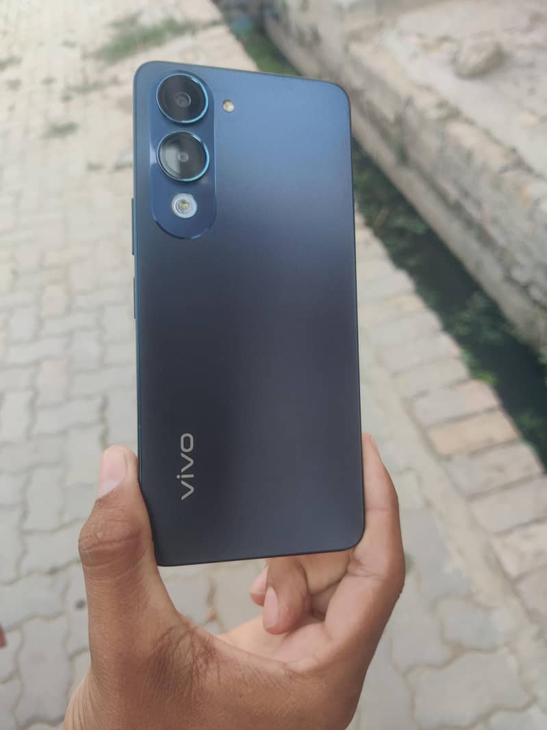 vivo y04 5