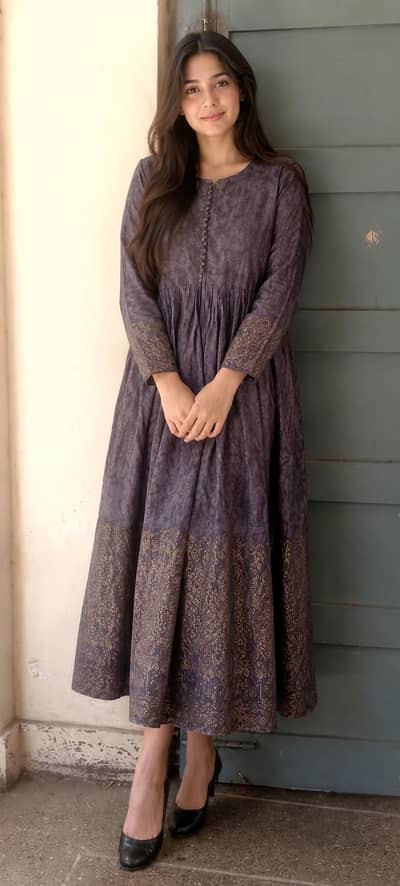 Eastern fashion three piece mexi dress.