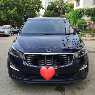 KIA GRAND CARNIVAL 2018