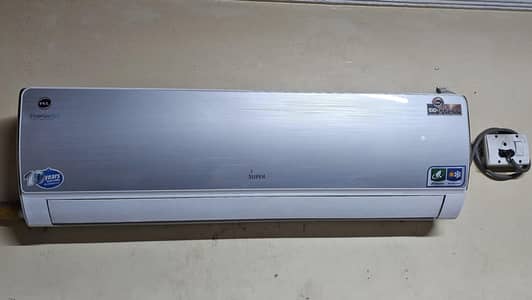 Urgent Sale PEL Invertor A/C