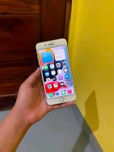 Iphone 7plus PTA approved 128gb My Whatsapp number 0341-15-94-140