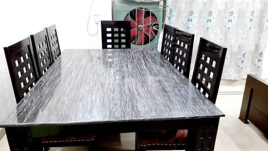 Dining Table with 8 Chaird