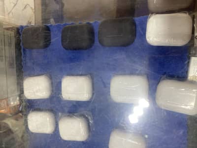 Original good sound zabardst quality Black Air bads 800 white 700
