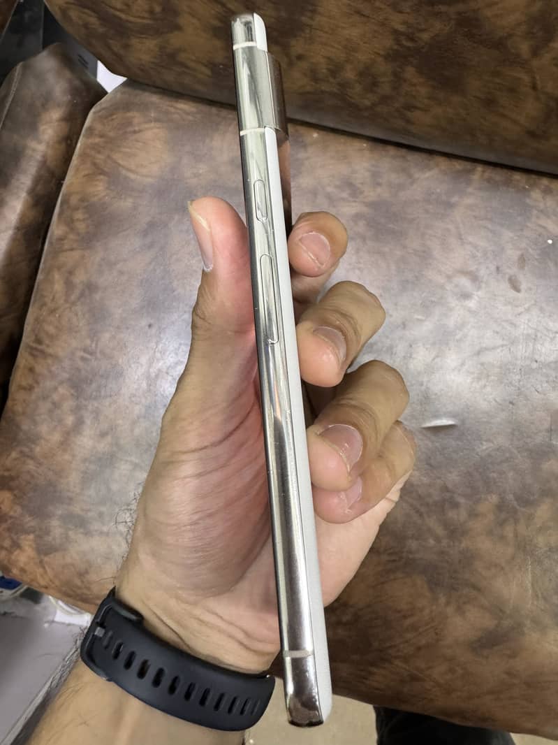 Google Pixel 8 Pro 7