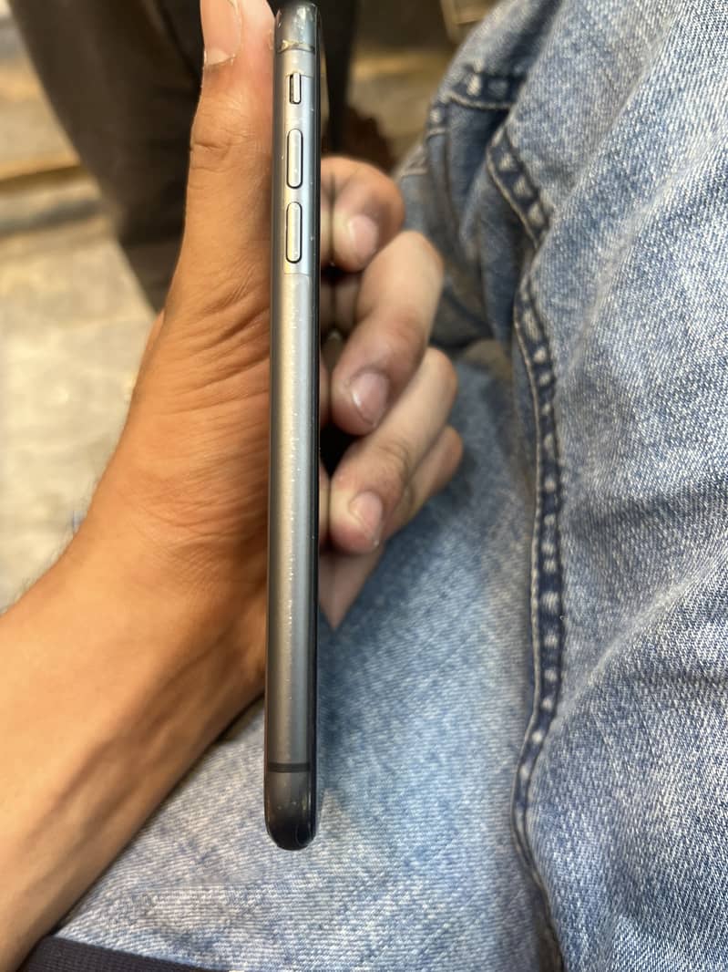 Apple iPhone 11 1