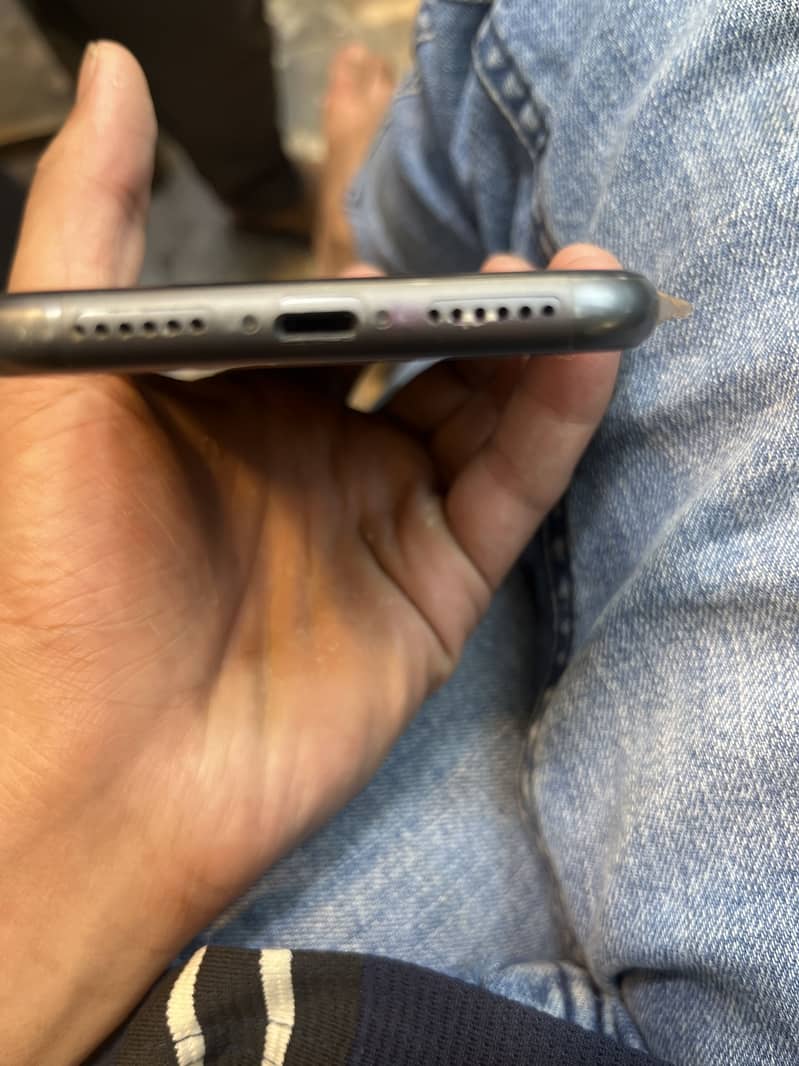Apple iPhone 11 2