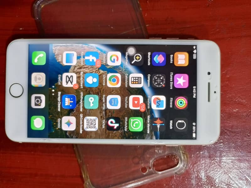 Apple iPhone 8 Plus 2