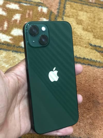 Apple iPhone 13
