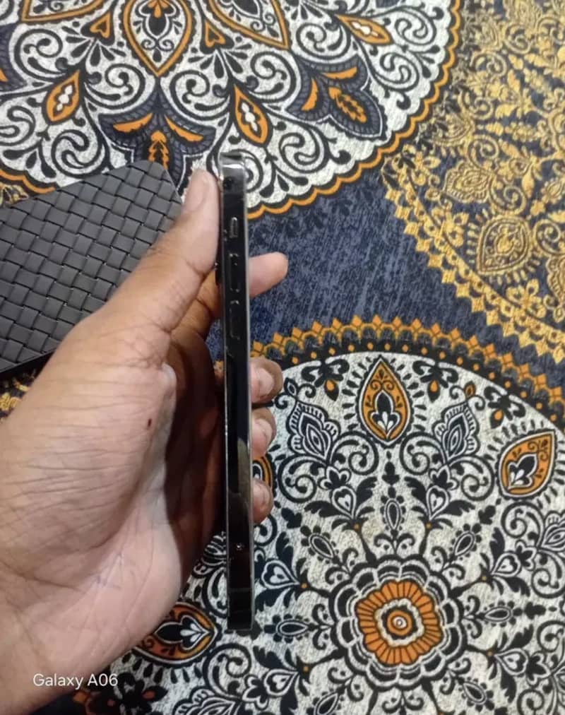 Iphone 12pro 8