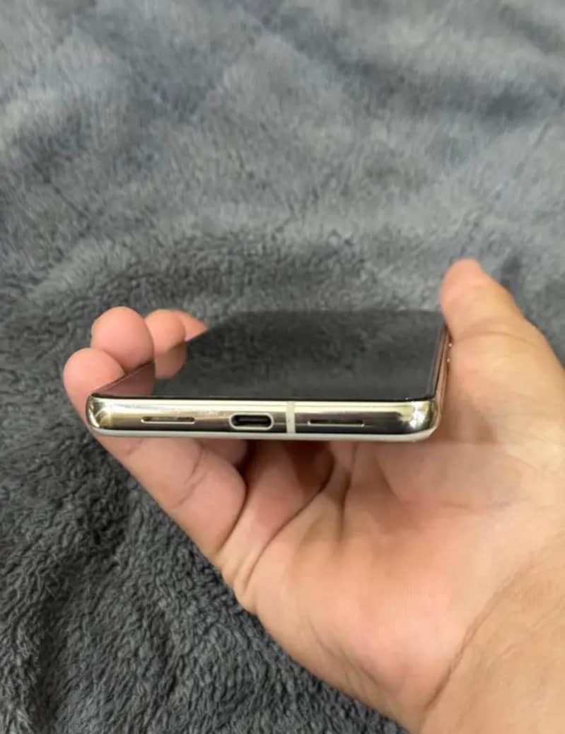 Google Pixel 8 Pro 3