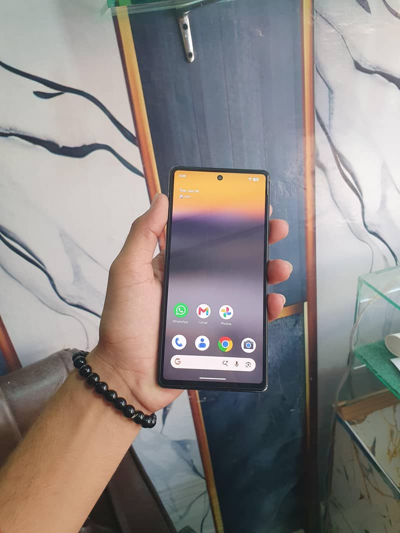 Google Pixel 6a 1