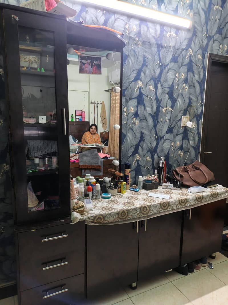 Dressing Table 2