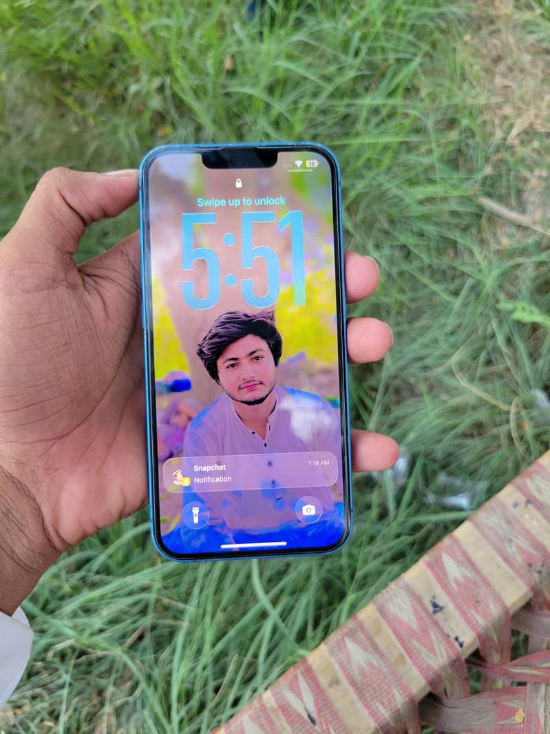 Apple iPhone 13 3